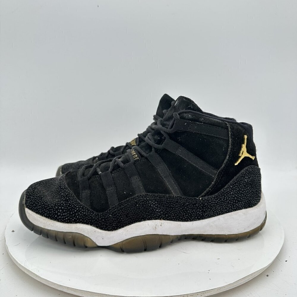 Nike Air Jordan 11 Heiress Youth Size 6Y Women 7.5 852625-030 Black White Shoes